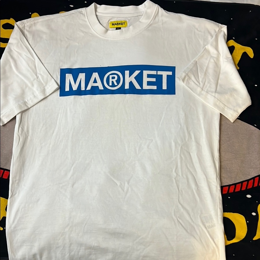 Market Studios White tee